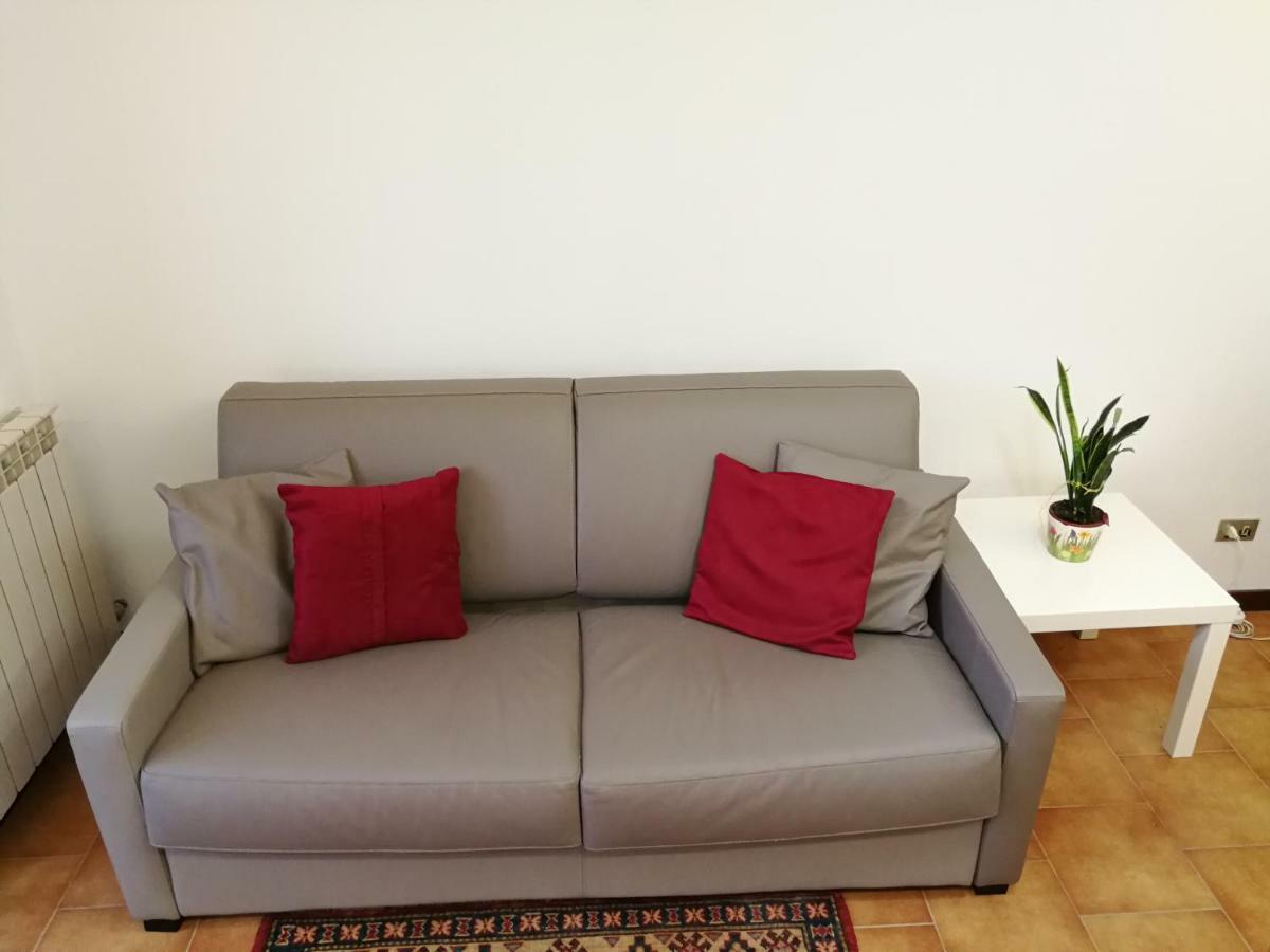 Carducci Apartment - The V Collection Turate Buitenkant foto