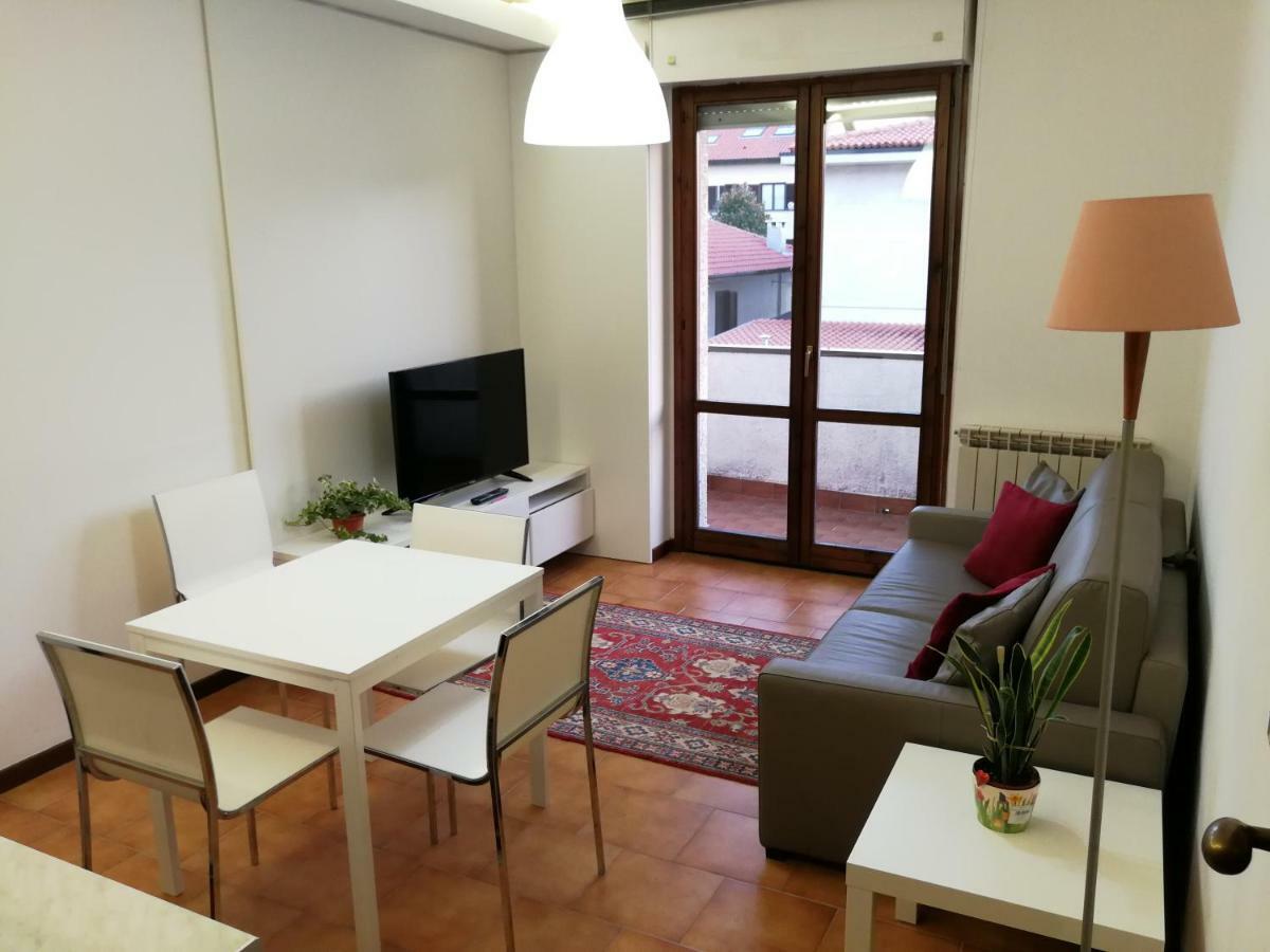 Carducci Apartment - The V Collection Turate Buitenkant foto